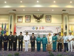 Pj.Bupati Lampung Utara dan Ketua TP PKK hadiri Pelantikan di Tulang Bawang.