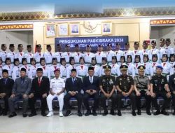 Pj. Bupati Lampung Utara kukuhkan anggota paskibraka