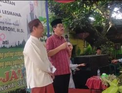 Cabup Ir.Hamartoni Ahadis sosialisasi serta hadiri pengajian Akbar di desa bumi ratu