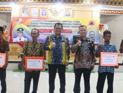 Pj. Bupati Lampung Utara, serahkan bantuan Sosial kepada Masyarakat kena Bencana