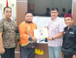 Relawan Kotak Kosong Melakukan Kunjungan Silaturahmi Dengan Ketua Komisi Pemilihan Umum (KPU) Tubaba.