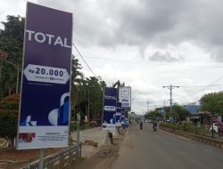 Keberadaan reklame, buat resah penguna jalan