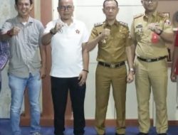 Wabup Romli bersama kadis Kominfo Lampura melakukan koordinasi persiapan HUT PWI KE-79