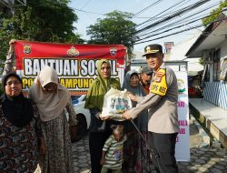 Berbagi Ramadhan, Kapolres Lampung Utara Bersama Jajarannya Bagikan Nasi Kotak dan Takjil Kepada Masyarakat