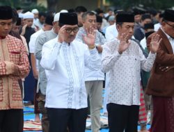 BUPATI  DAN WABUP LAMPUNG UTARA SHOLAT IED DAN HALAL BIHALAL