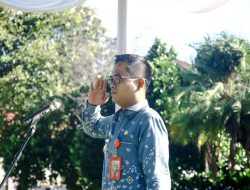 Kepala Dinas Kominfo Gunaido Utama, S.IP., M.H. Pimpin Apel Pagi di Halaman Kantor Pemda Lampung Utara