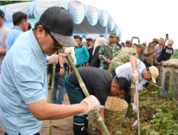 Peringati Hari Peduli Sampah Nasional, Bupati Korve Jalan KS Tubun Kota Alam