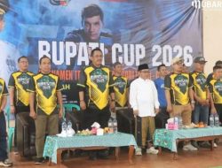 Bupati Sukabumi, H. Asep Jabar buka piala bergilir Bupati Cup
