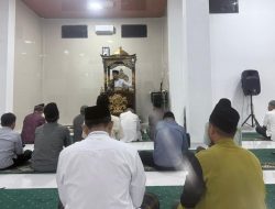 ‎Ratusan jamaah Laksanakan Sholat Tarawih di Masjid Sadhan Attaqwa Umko