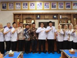 Bupati H.Hamartoni Ahadis : Petugas Haji 2026 jaga pola makan dan kesehatan jama’ah