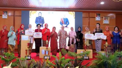 WAKIL BUPATI OKU SELATAN RESMI BUKA LOMBA FASHION SHOW KEBAYA KARTINI TAHUN 2026