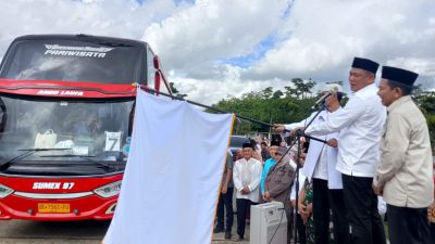 Wakil Bupati Tubaba Nadirsyah Melepas keberangkatan 147 calon jemaah Haji