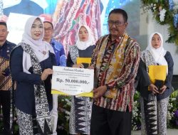 HUT KE 75 IBI, BUPATI SUKABUMI APRESIASI PERAN PENTING BIDAN DALAM LAYANAN KESEHATAN