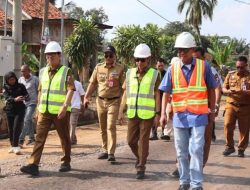 Pemkab Lampung Utara Tinjau Proyek Jalan Penghubung 3 Kecamatan Senilai Rp13,7 Miliar