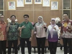 Bupati Lampung Utara H.Hamartoni Ahadis Terima Kunjungan Staf Ahli Menteri Pertanian