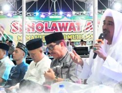 Abung Barat Bersholawat, Bupati Hamartoni Dukung Pembangunan Masyarakat Berakhlak