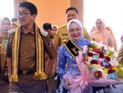 Bupati Hamartoni Buka Bimtek Literasi Informasi, Tekankan Pentingnya Cerdas Menyaring Informasi